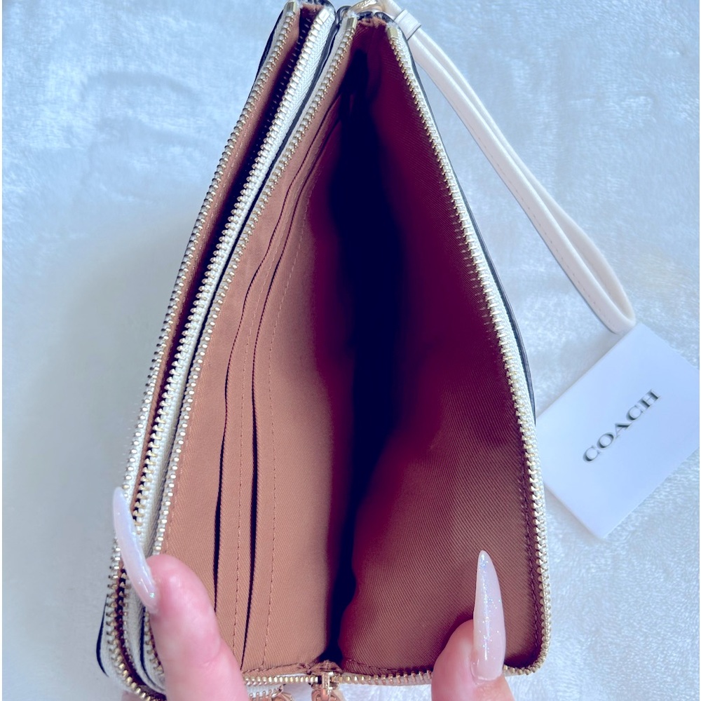 NWT Coach C1814 cherries double zipper wristlet w/ hang tag π - Picture 9 of 10